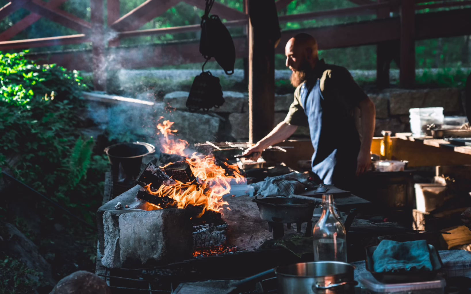 Fire pit-cooking at Knystaforsen, Sweden