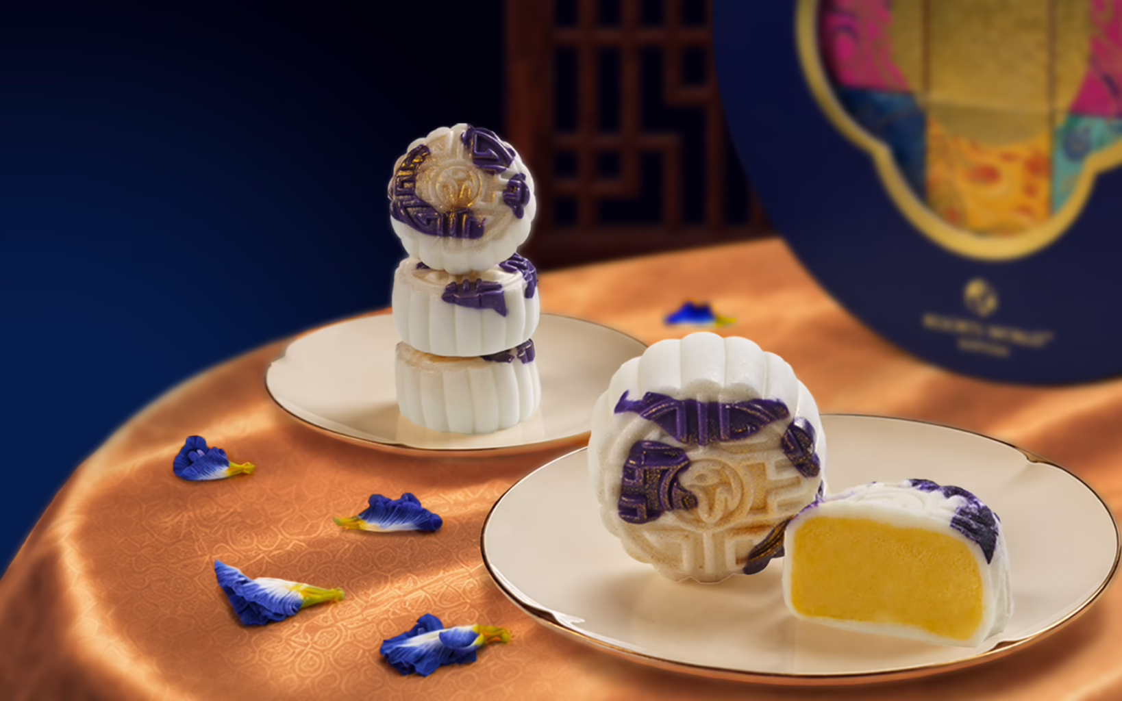 Resorts World Sentosa Nyonya Mooncake Collection with Peranakan-inspired baked mooncakes